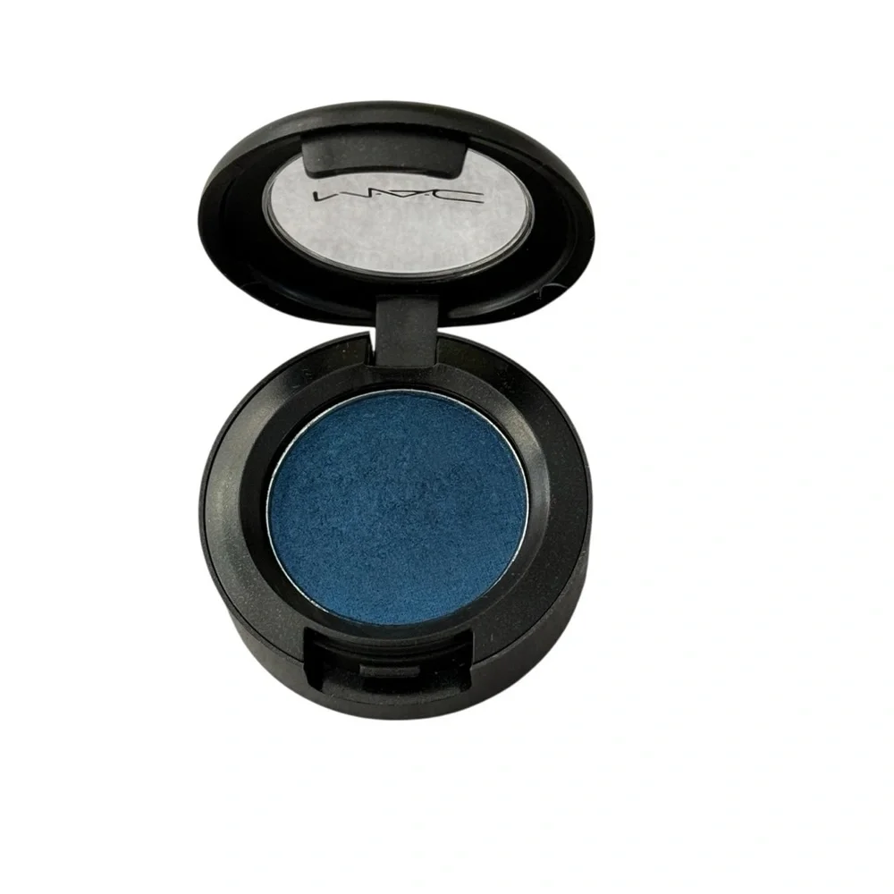 MAC Cosmetics Deep Truth Frost Blue Eyeshadow
